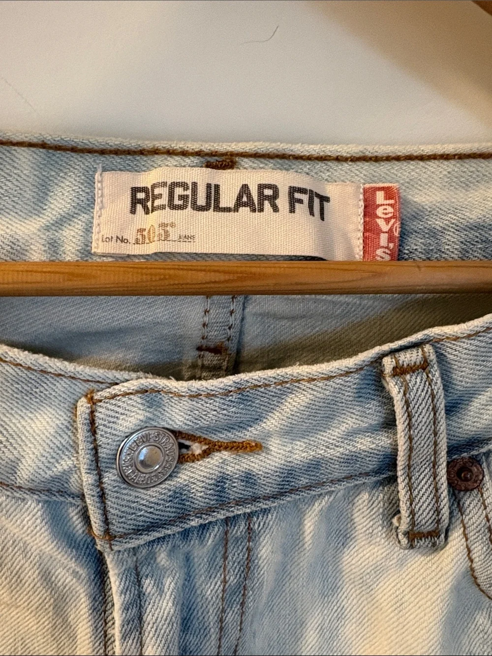100% cotton acid washed Levi's